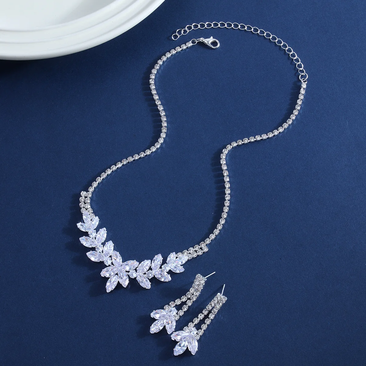 Exquisite Rhinestone Choker Ea - Body Jewelry Earrings recension och pris
