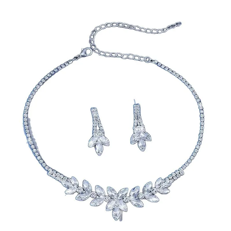 Exquisite Rhinestone Choker Ea - Body Jewelry Earrings recension och pris