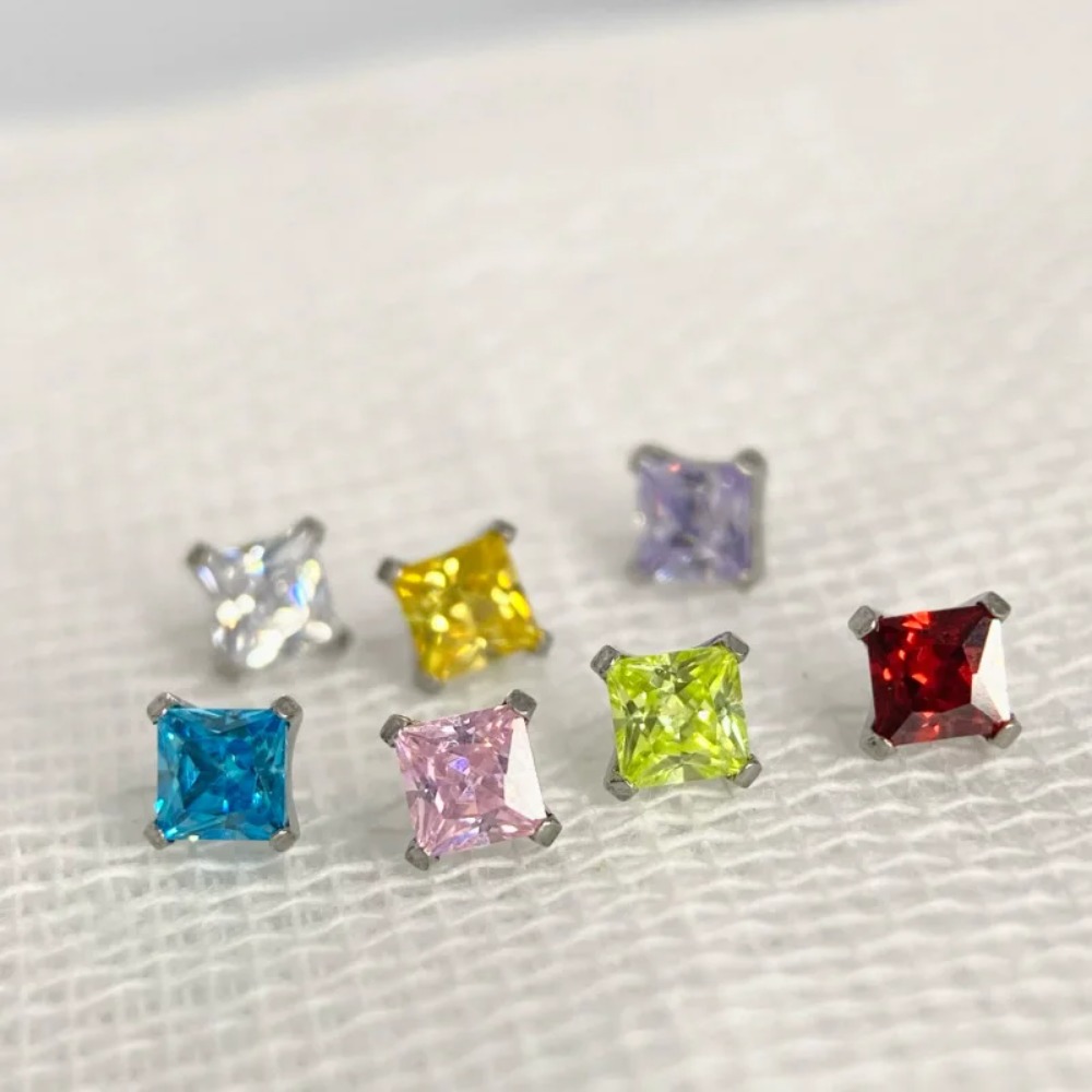ASTM F136 Titanium Lip Piercin - Body Jewelry Lip Ring recension och pris