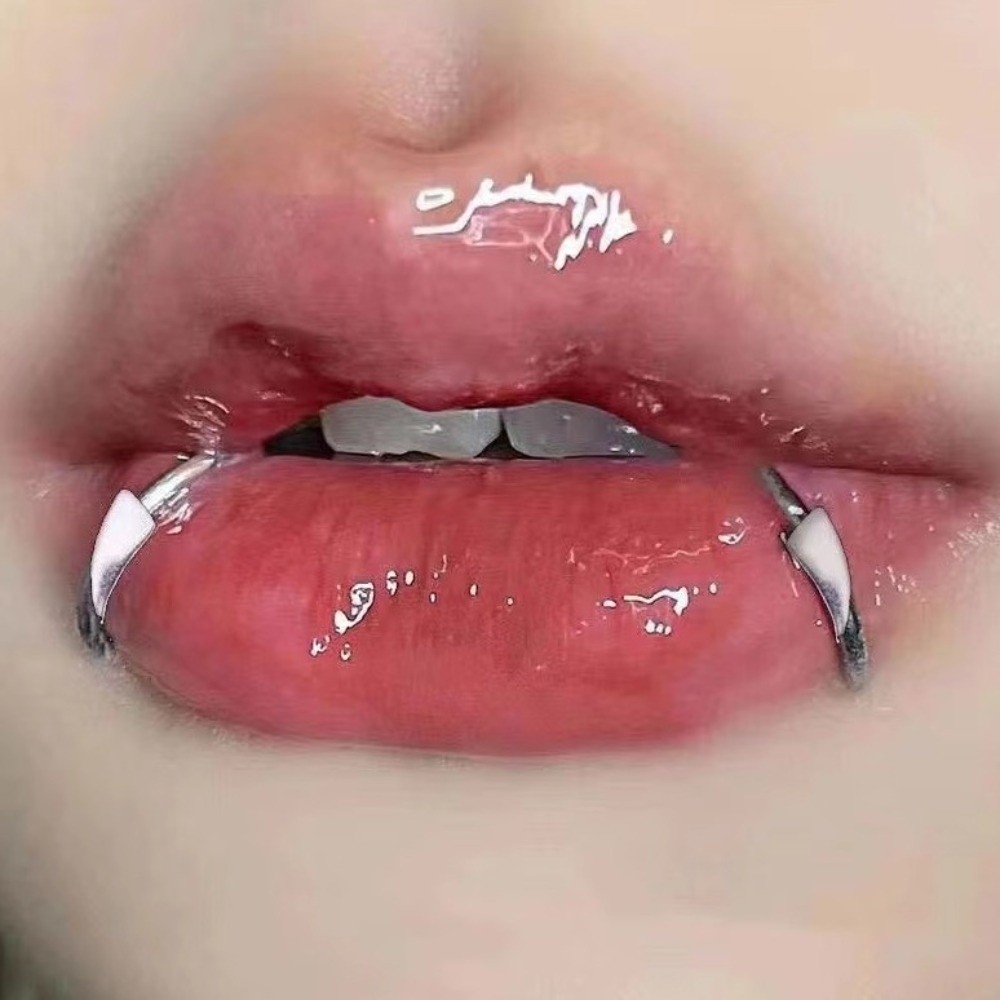 2PCS/Set Exaggerated Fake Lip  - Body Jewelry Lip Ring recension och pris