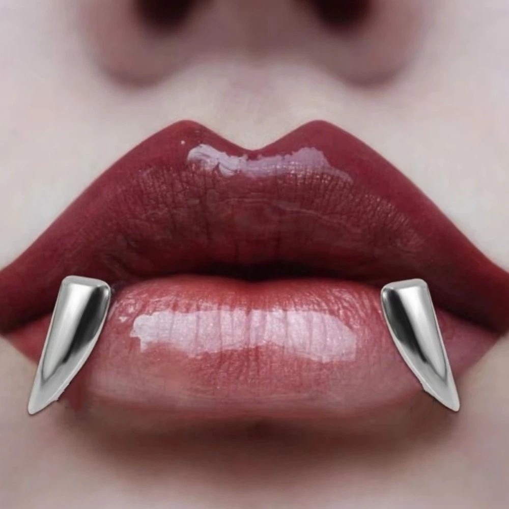 2PCS/Set Exaggerated Fake Lip  - Body Jewelry Lip Ring recension och pris